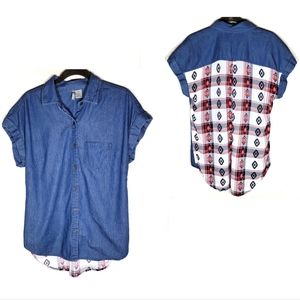 Denim shortsleeve button up shirt S blouse southwest pattern back blue small red
